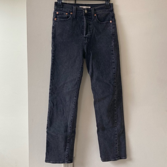 WORN ONCE LEVI’S Wedgie Straight Fit Women’s Jeans in ‘Break a Leg’ - Dark Gray - Picture 5 of 16